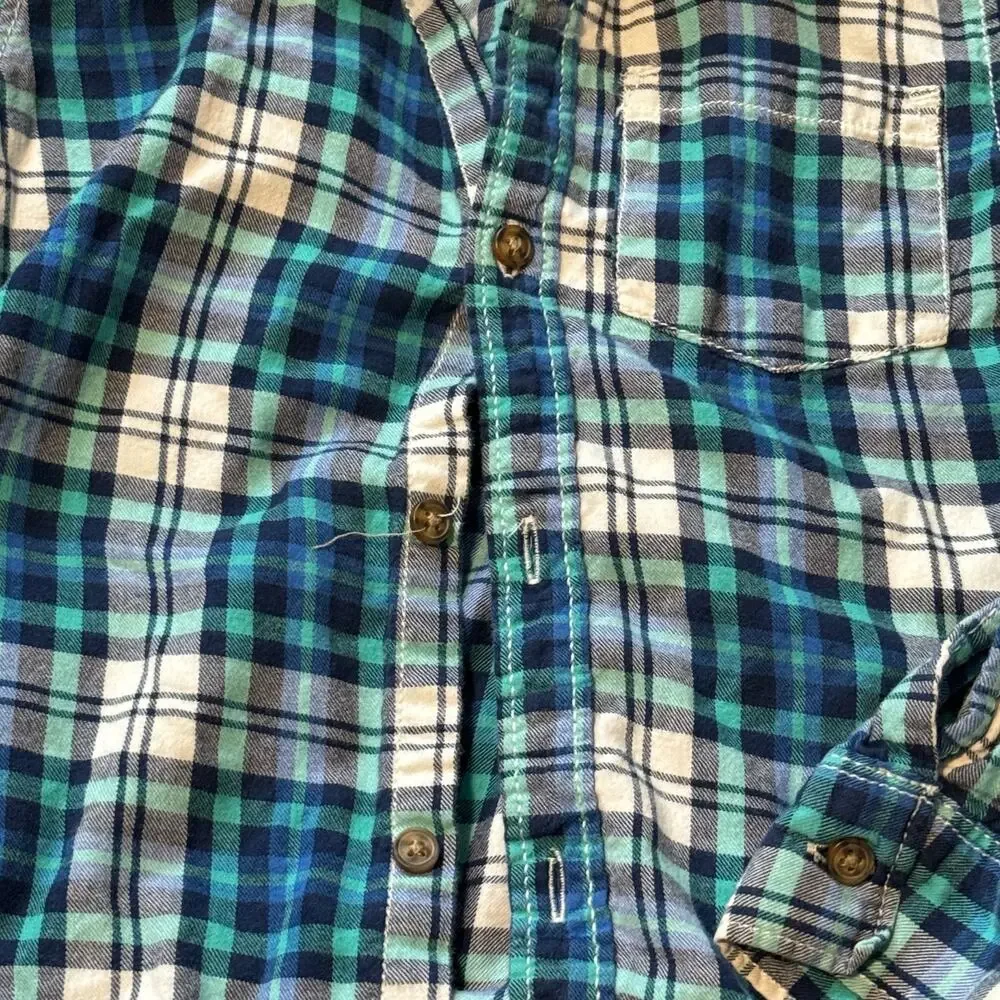 Carter's Blue Plaid Button Down w/ Chase stitched back- size 4t